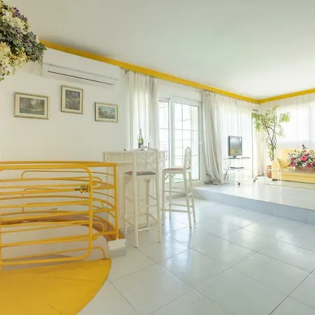 Monterroso Apartament